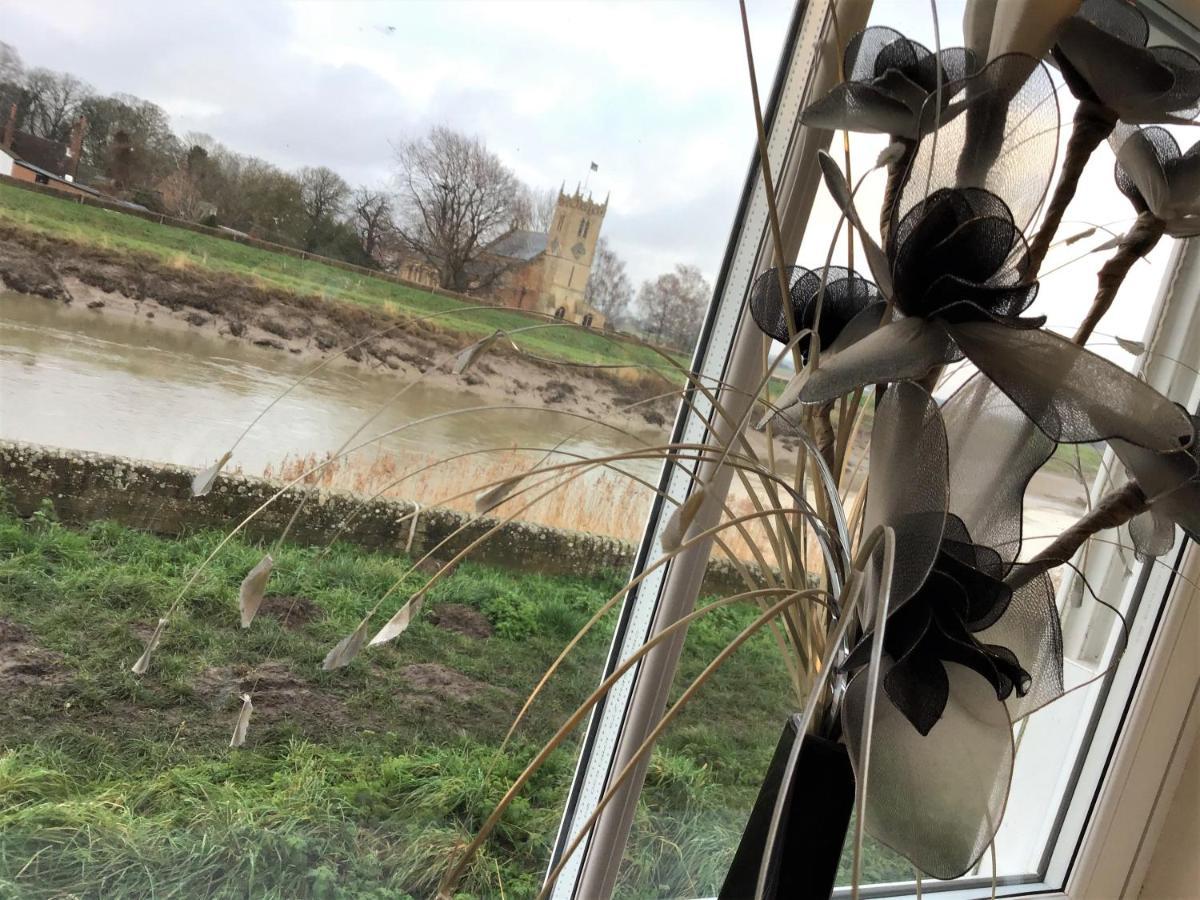 Riverbank Guest House Wiggenhall Saint Germans Luaran gambar